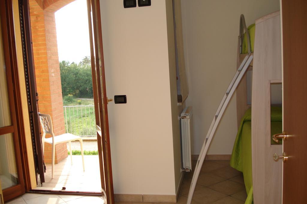 Casa La Pineta Villa Pievescola Szoba fotó